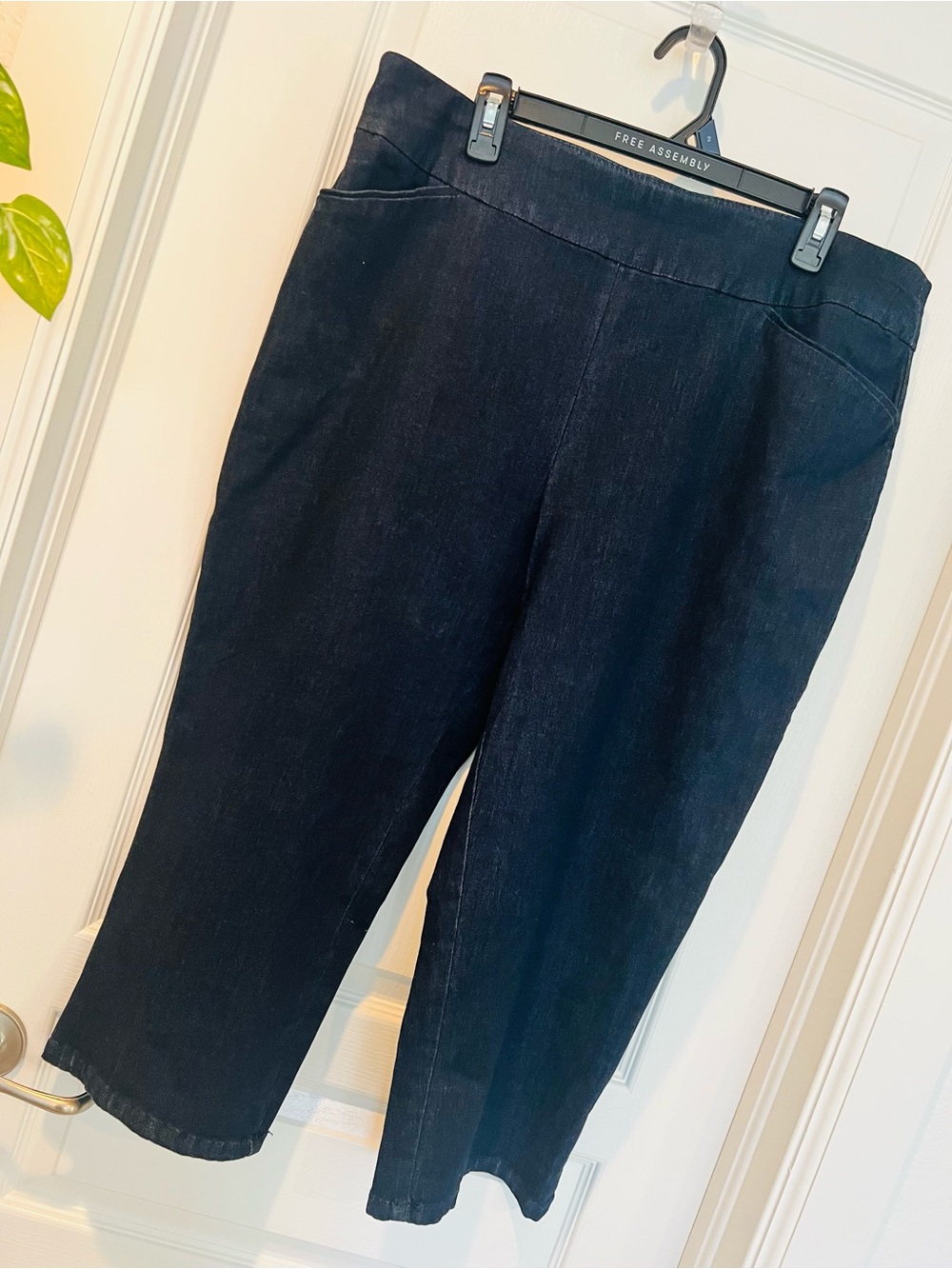 croft & barrow Dark Indigo Stretch Capri Women’s 18 Everday Staple Normcore